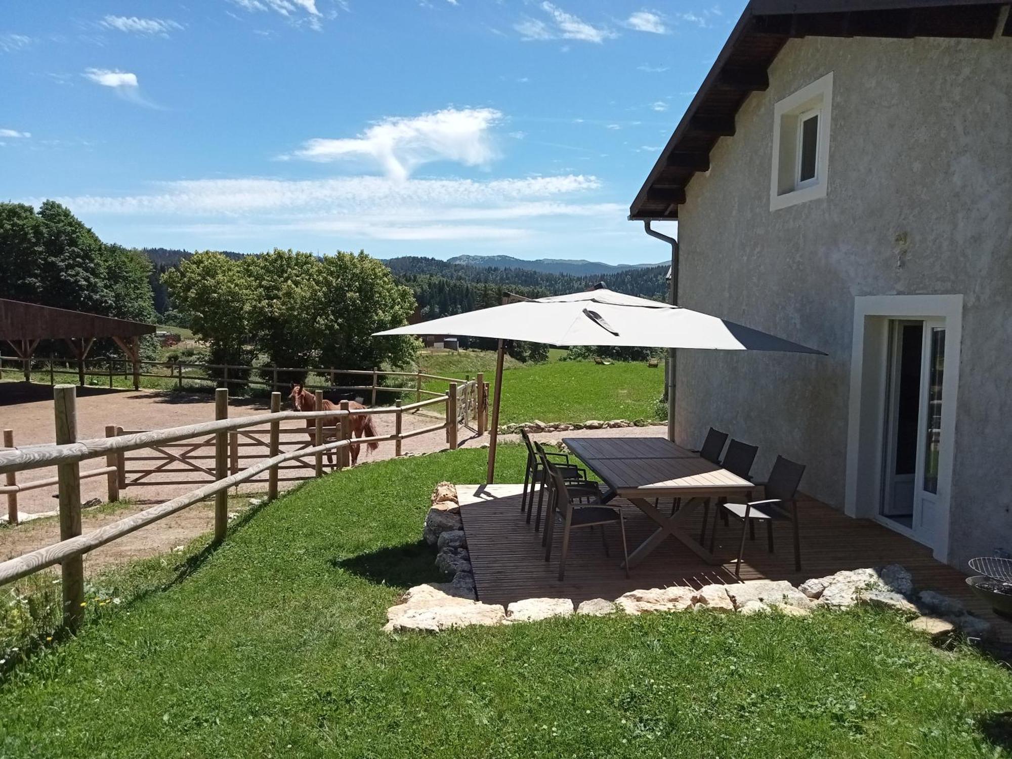 Gite Des 3 Marches Ламура Екстериор снимка